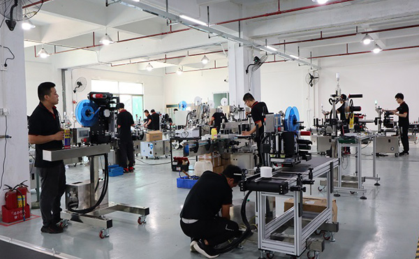 全自動雙側面貼標機,側面貼標機,全自動貼標機生產廠家